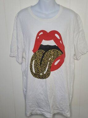 MOD on Trend Womens Top Size XL White Summer Red Lips Animal Print Rock Graphic
